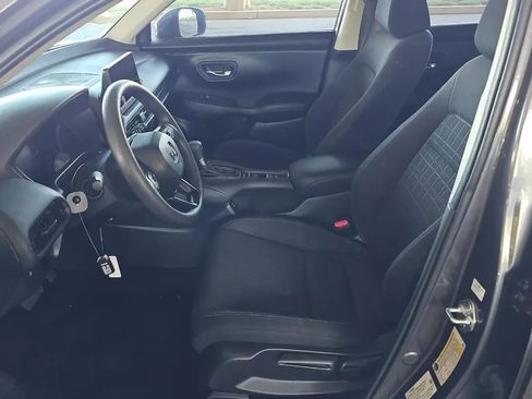 Used 2025 Honda HR-V LX image 5