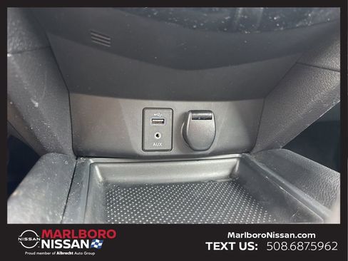 Used 2017 Nissan Rogue S image 26