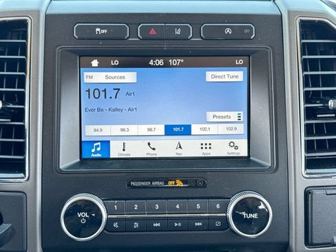 Used 2018 Ford Expedition XLT w/ Equipment Group 202A RWD image 16
