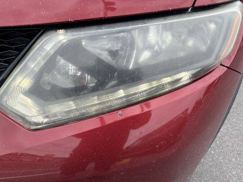 Used 2015 Nissan Rogue S AWD/4WD image 16