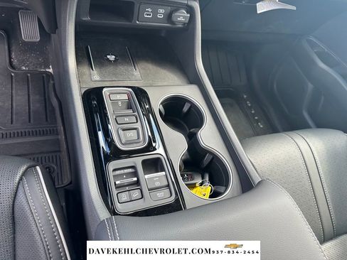 Used 2025 Honda Pilot Elite image 18