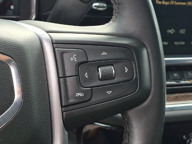 Used 2024 GMC Sierra 1500 Elevation w/ LPO, Elevation Black Package AWD/4WD image 8