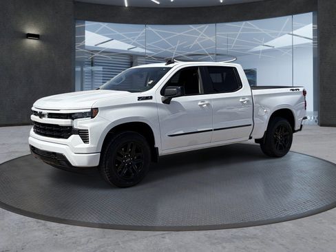 Certified 2025 Chevrolet Silverado 1500 RST w/ Dark Appearance Package AWD/4WD image 2