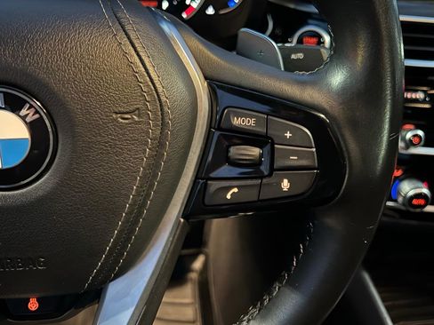 Used 2018 BMW 540i xDrive image 39