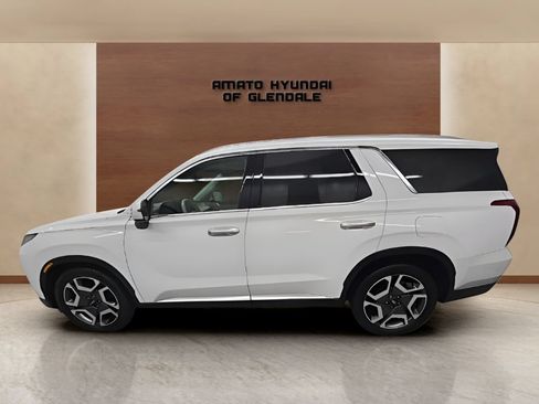 Used 2023 Hyundai Palisade Limited AWD/4WD image 3