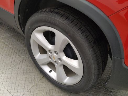 Used 2015 Chevrolet Trax LTZ FWD image 31