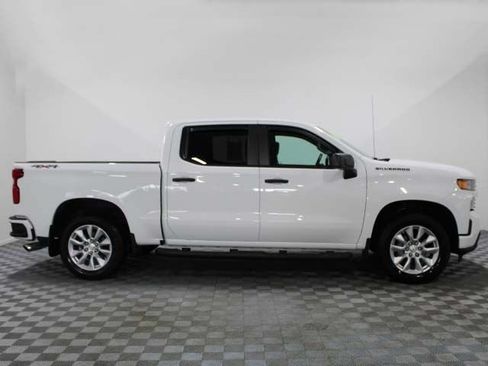 Used 2020 Chevrolet Silverado 1500 Custom w/ Custom Value Package AWD/4WD image 7