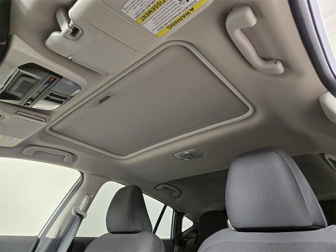 New 2025 Subaru Crosstrek 2.0i Premium image 9