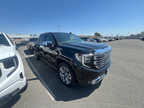 Used 2024 GMC Sierra 1500 Denali AWD/4WD image 3