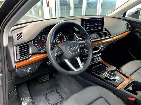 Certified 2023 Audi Q5 2.0T Premium w/ Convenience Package AWD/4WD image 18