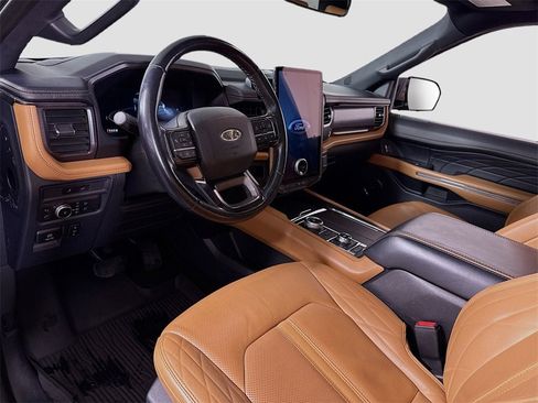 Used 2022 Ford Expedition Max Platinum image 3