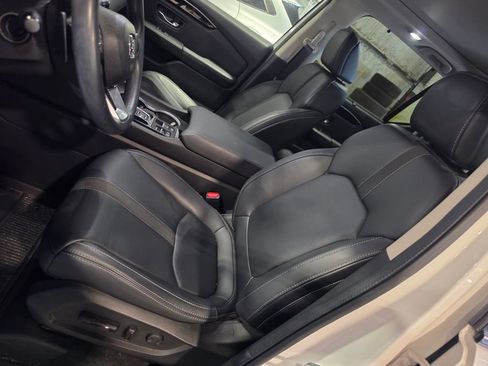 Used 2024 Honda Pilot Touring image 6