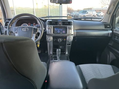 Used 2016 Toyota 4Runner SR5 image 16