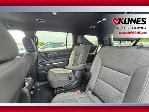 Used 2024 Chevrolet Traverse LT AWD/4WD image 15