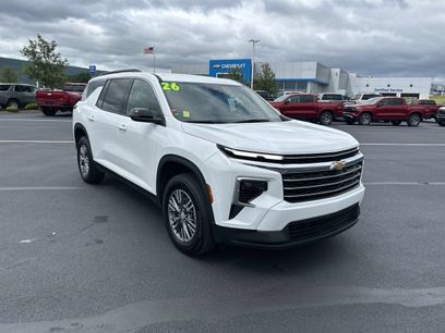 Used 2026 Chevrolet Traverse LT