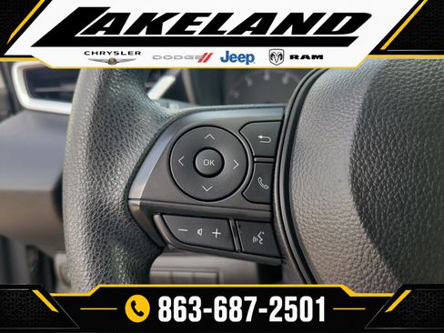 Used 2025 Toyota Corolla LE FWD image 27