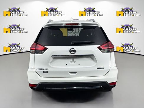 Used 2020 Nissan Rogue S image 6