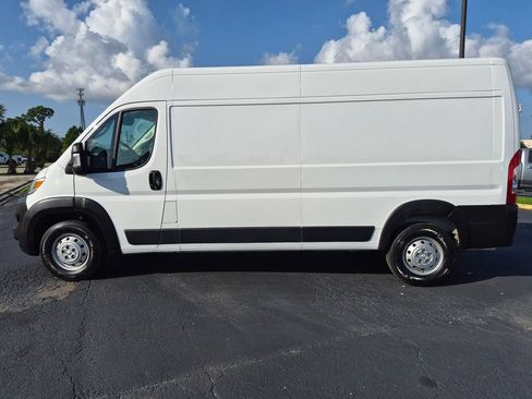 Used 2023 RAM ProMaster 2500 FWD image 9