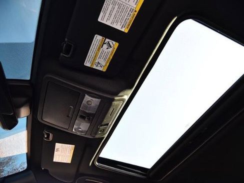 Certified 2024 Nissan Frontier PRO-4X w/ Pro Premium Package image 29