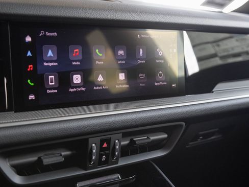 Certified 2026 Porsche Cayenne Coupe image 26