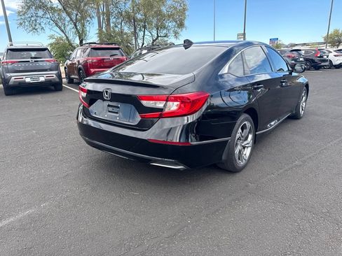 Used 2018 Honda Accord EX image 9