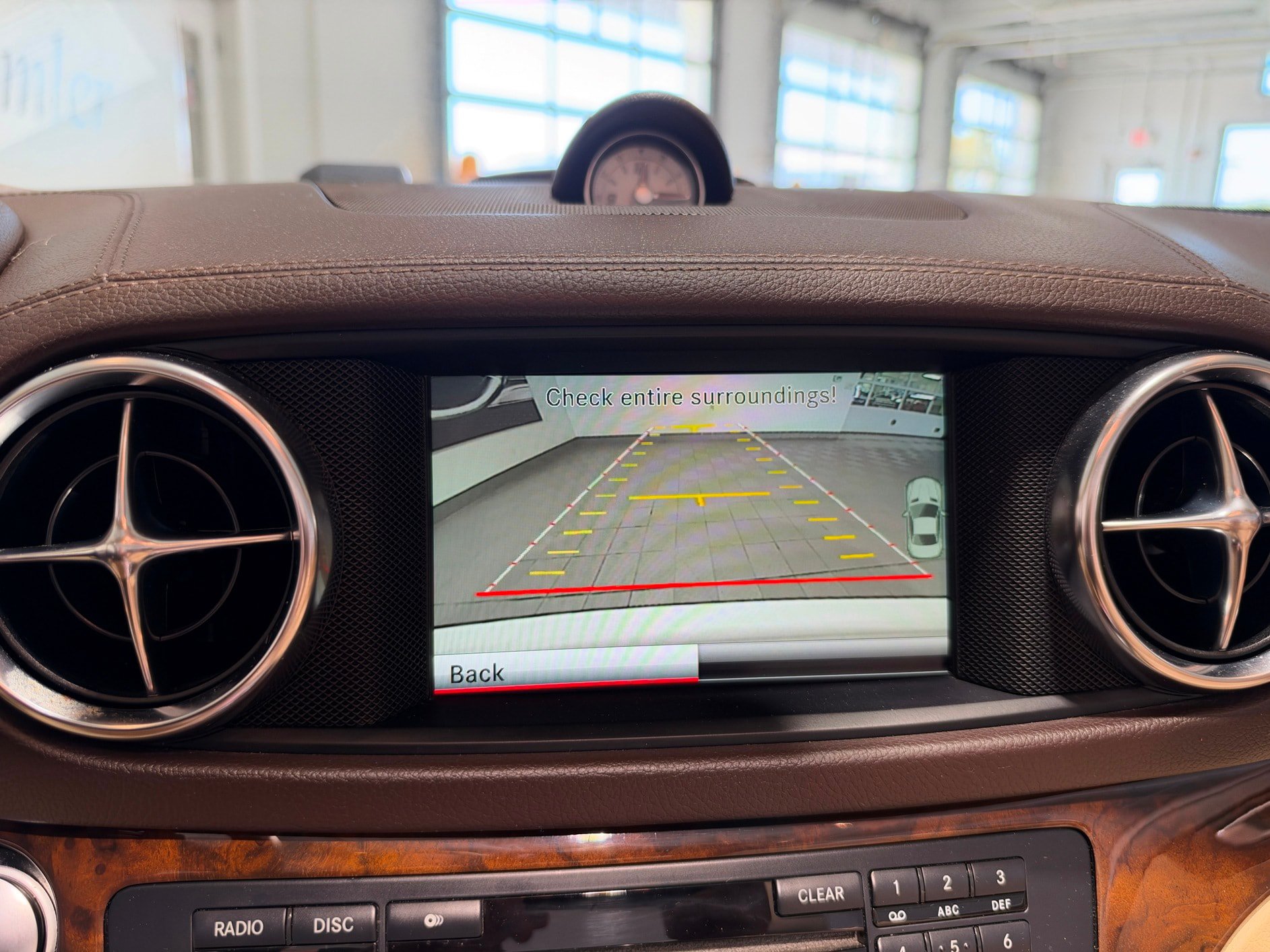 Used 2014 Mercedes-Benz SL 550 image 9