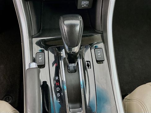 Used 2017 Honda Accord EX-L image 23