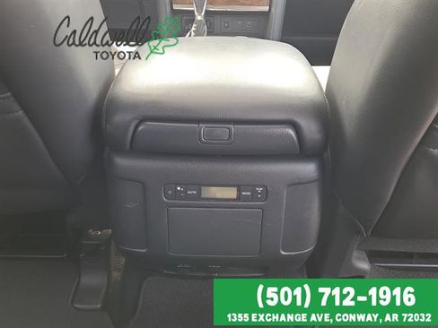 Used 2024 Nissan Armada SL image 24