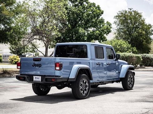New 2025 Jeep Gladiator Sport w/ Premium Package image 4