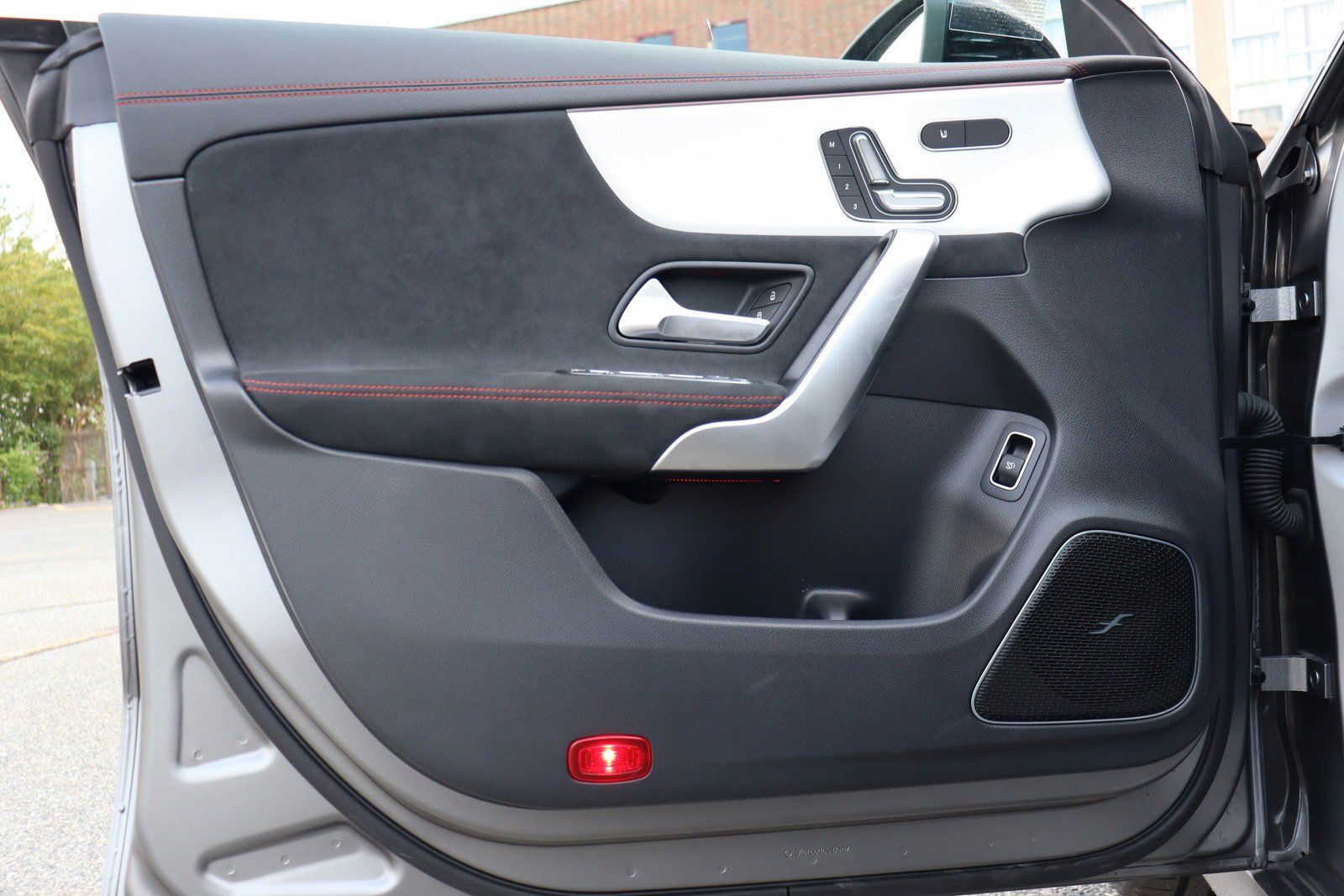 Used 2025 Mercedes-Benz CLA 35 AMG 4MATIC image 37