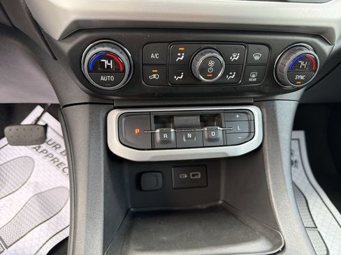 Certified 2023 GMC Acadia SLE image 18