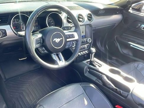 Used 2020 Ford Mustang Premium image 10