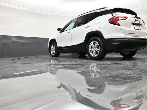 Used 2023 GMC Terrain SLE FWD image 23