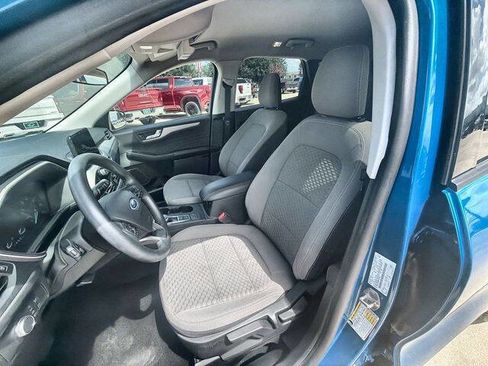 Used 2021 Ford Escape SE FWD image 18