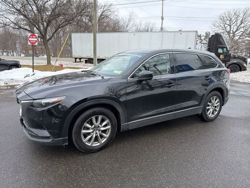 Used 2018 MAZDA CX-9 Touring w/ Touring Premium Package image 3