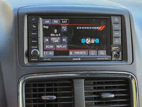 Used 2017 Dodge Grand Caravan SXT FWD image 8