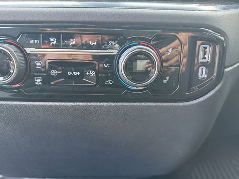 Used 2024 Chevrolet Silverado 1500 RST w/ Z71 Off-Road Package image 23