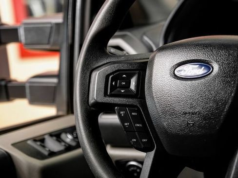 Used 2022 Ford F250 XL w/ Power Equipment Group AWD/4WD image 18