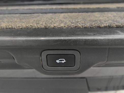 Used 2018 Land Rover Range Rover Long Wheelbase Supercharged image 40