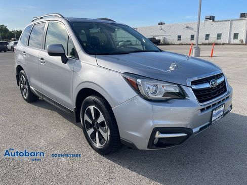 Used 2017 Subaru Forester 2.5i Limited AWD/4WD image 7