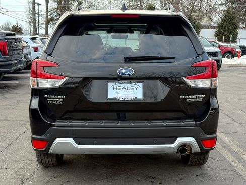 Used 2020 Subaru Forester Touring image 6