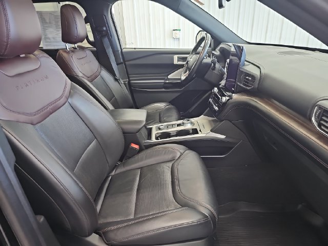 Used 2023 Ford Explorer Platinum w/ Technology Package AWD/4WD image 30