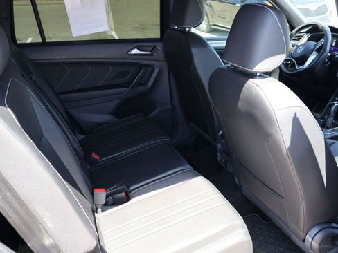 Used 2023 Volkswagen Tiguan SE R-Line FWD image 15