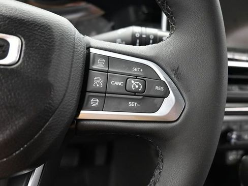 New 2026 Jeep Compass Latitude w/ Sun and Sound Group AWD/4WD image 29