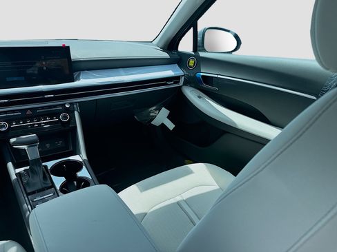 New 2026 Hyundai Sonata SE FWD image 16