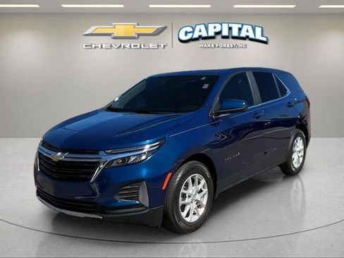 Used 2023 Chevrolet Equinox LT image 1