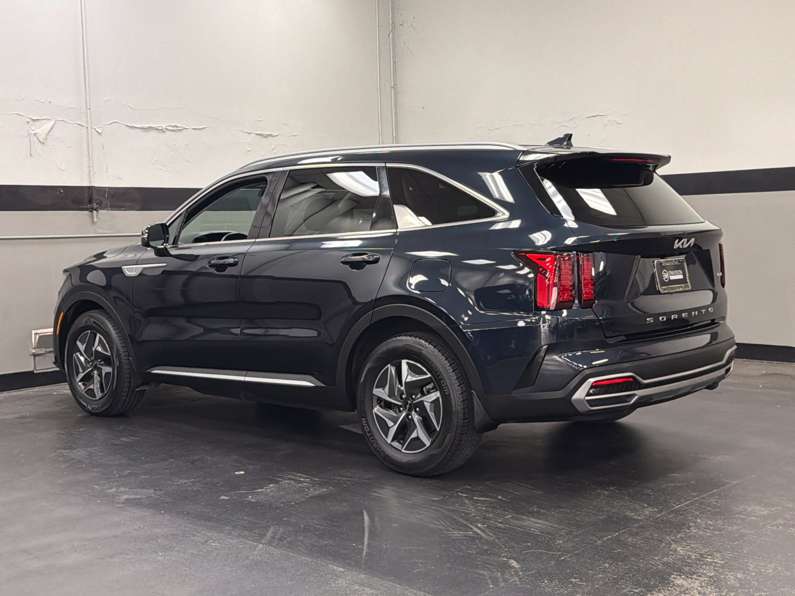 Used 2022 Kia Sorento S FWD image 8