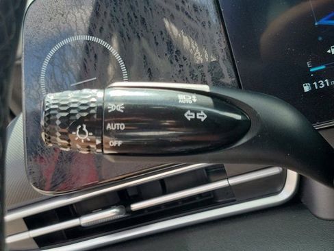 Certified 2023 Hyundai Elantra SEL w/ Convenience Package image 30