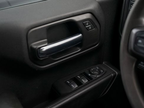 Used 2020 Chevrolet Silverado 1500 Custom Trail Boss w/ Custom Convenience Package image 22