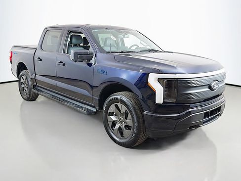 Used 2025 Ford F150 Lightning Flash image 41